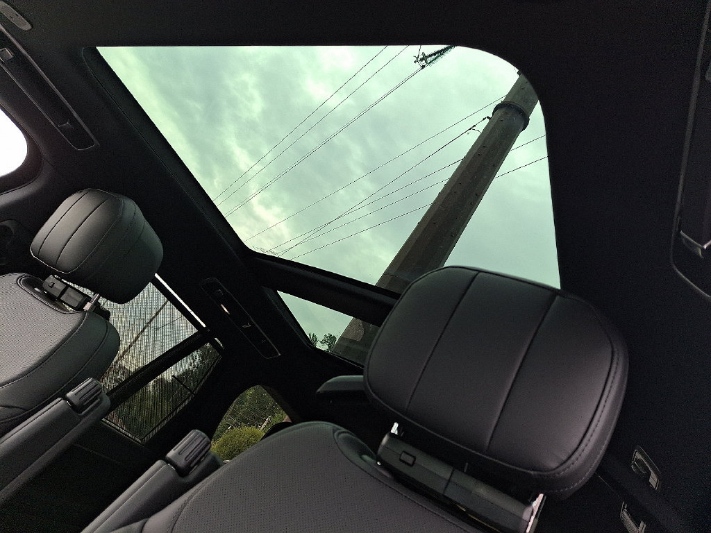 New 2026 Land Rover Range Rover SE AWD/4WD image 10