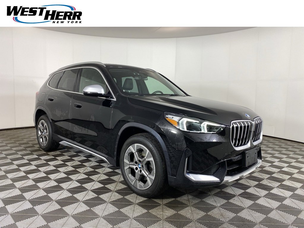 Certified 2023 BMW X1 xDrive28i w/ Convenience Package image 1