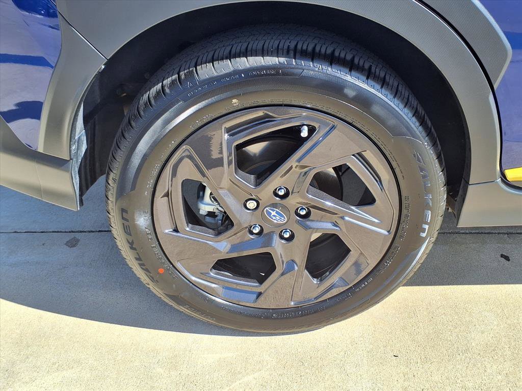 Certified 2025 Subaru Crosstrek 2.5i Sport w/ Crosstrek Mirror Package image 25