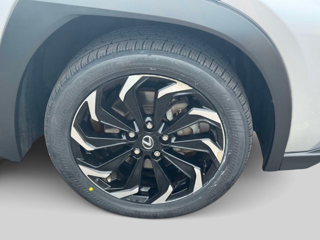 Used 2023 Lexus UX 250h AWD w/ Accessory Package (Z2) image 7