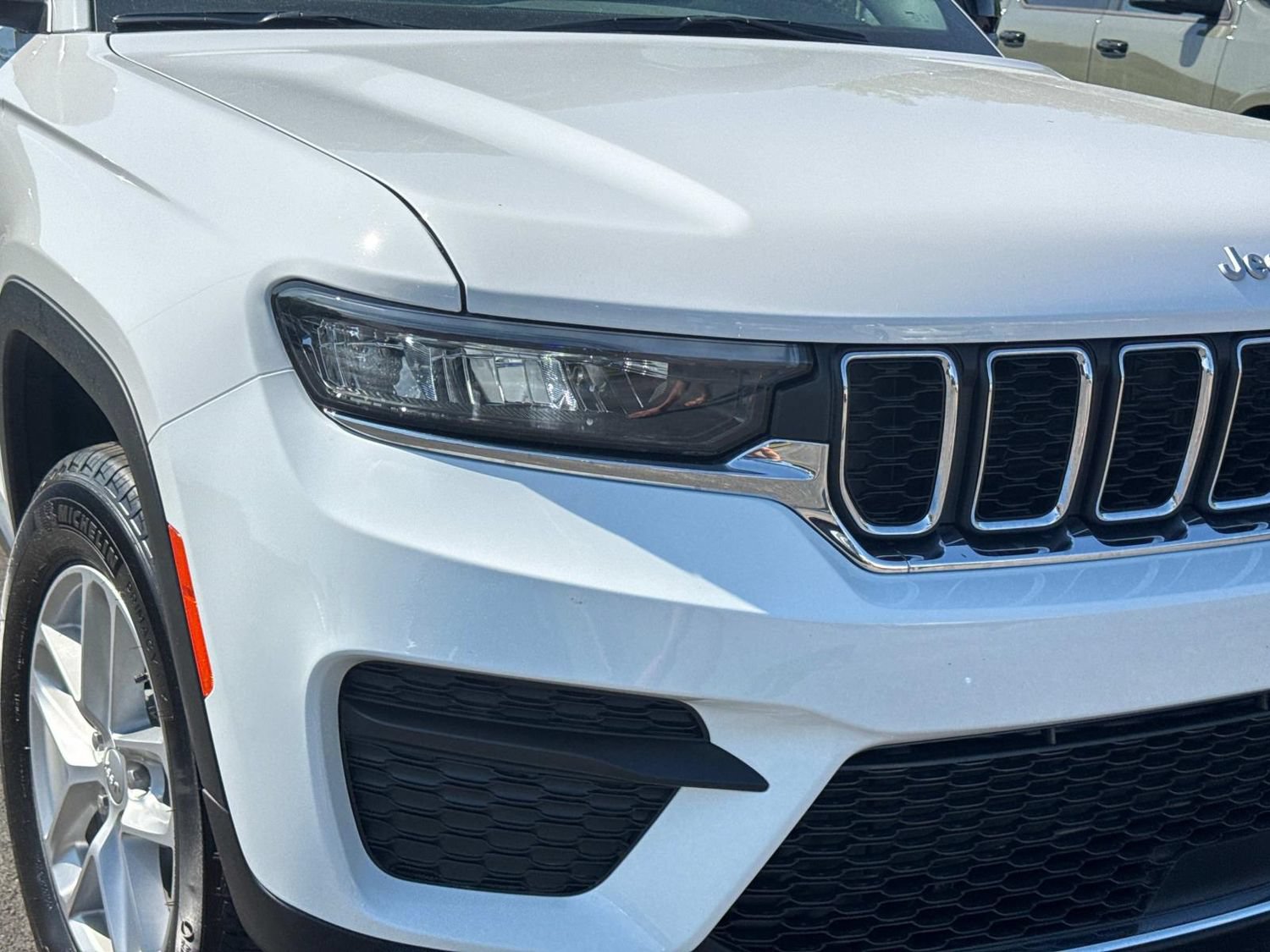 New 2026 Jeep Grand Cherokee Laredo X AWD/4WD image 13