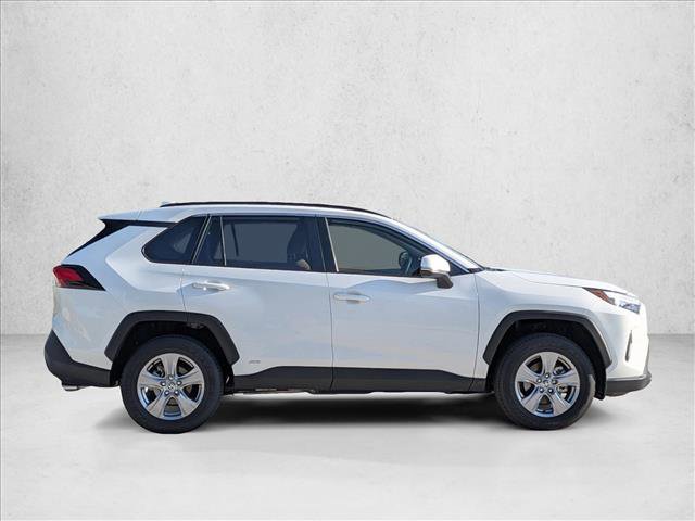 Used 2025 Toyota RAV4 XLE w/ Convenience Package AWD/4WD image 4