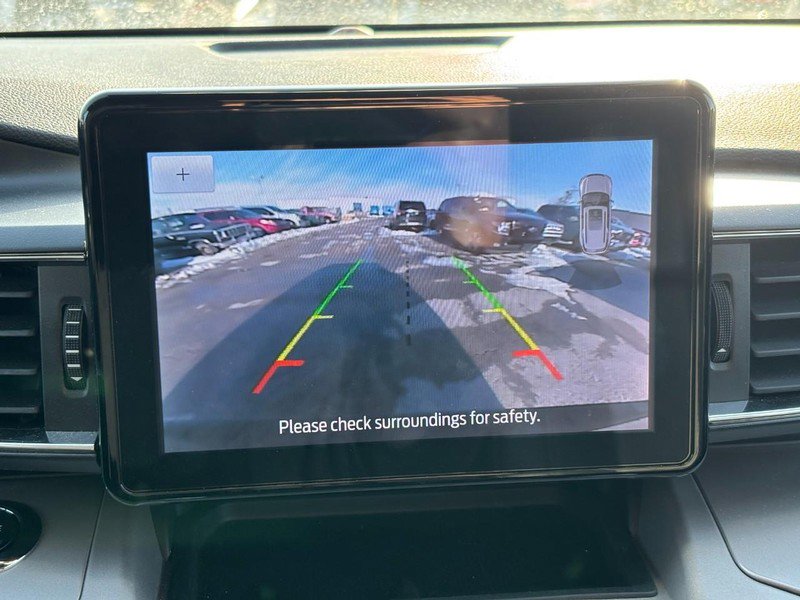 Used 2023 Ford Explorer XLT w/ Equipment Group 202A image 26