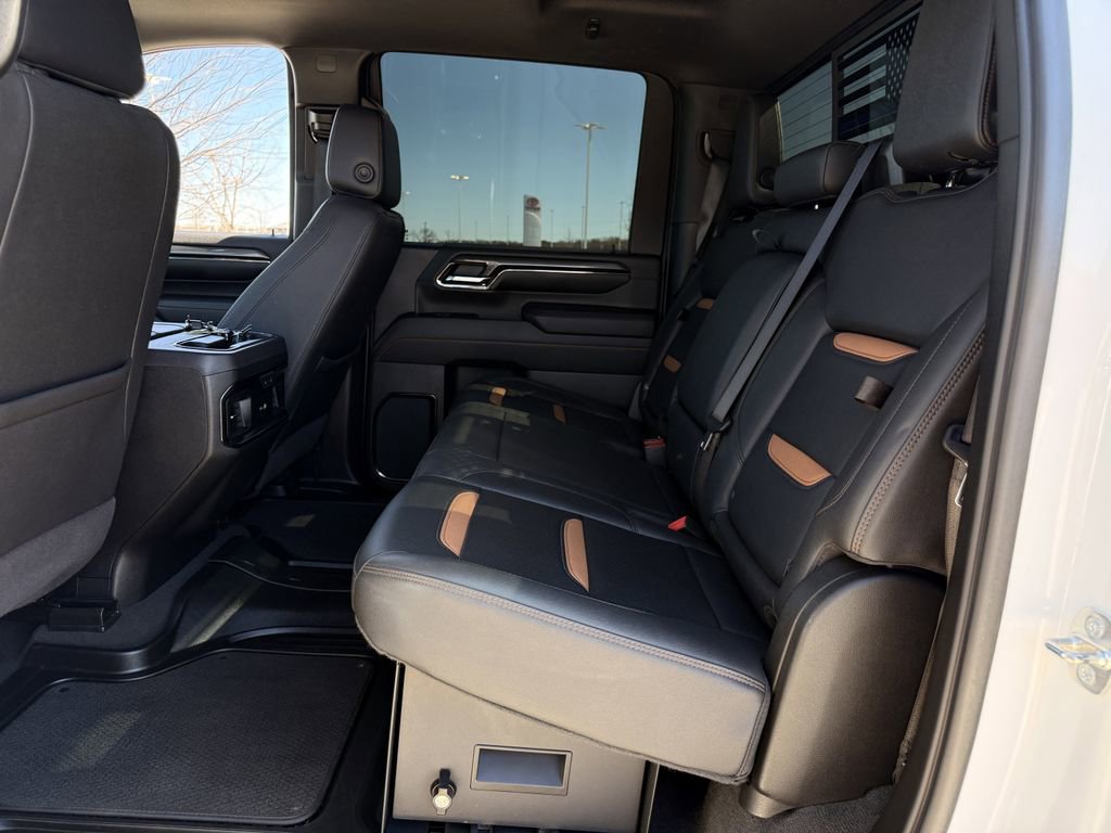 Used 2024 GMC Sierra 3500 AT4 w/ AT4 Premium Plus Package AWD/4WD image 27