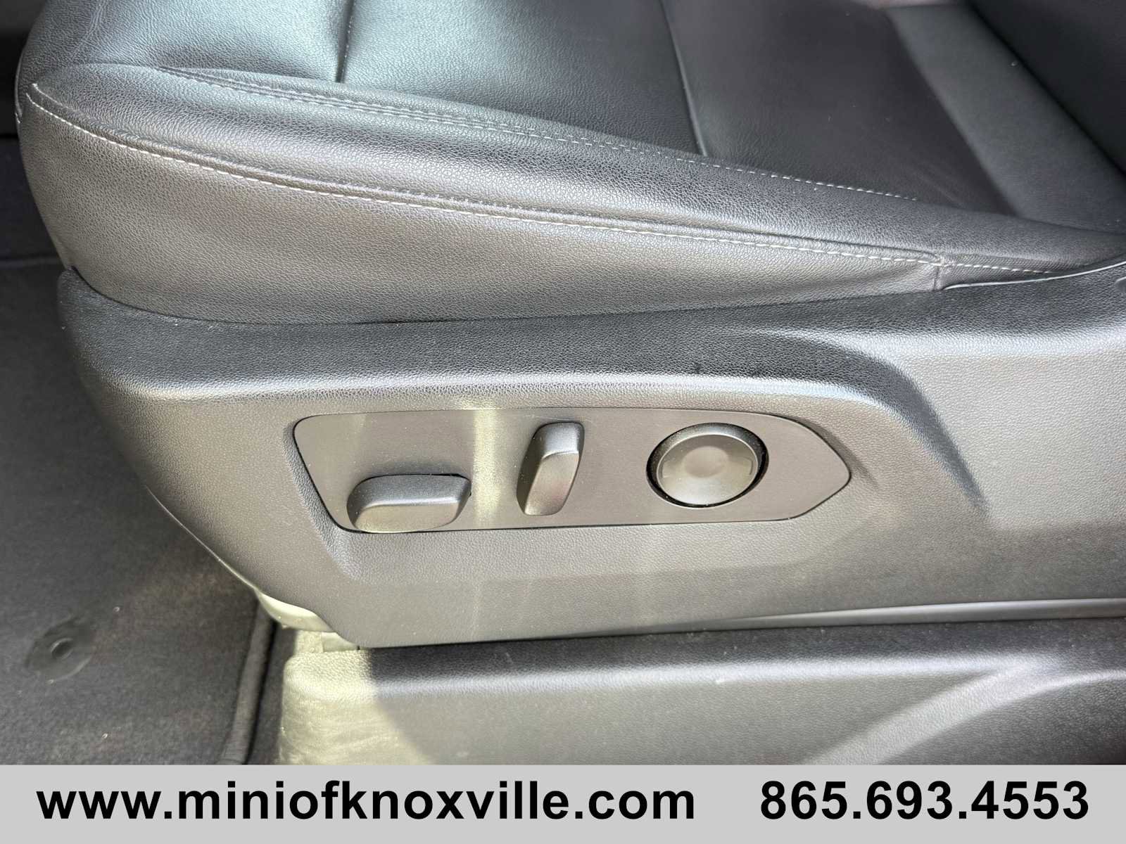 Used 2023 Chevrolet Tahoe LT image 11