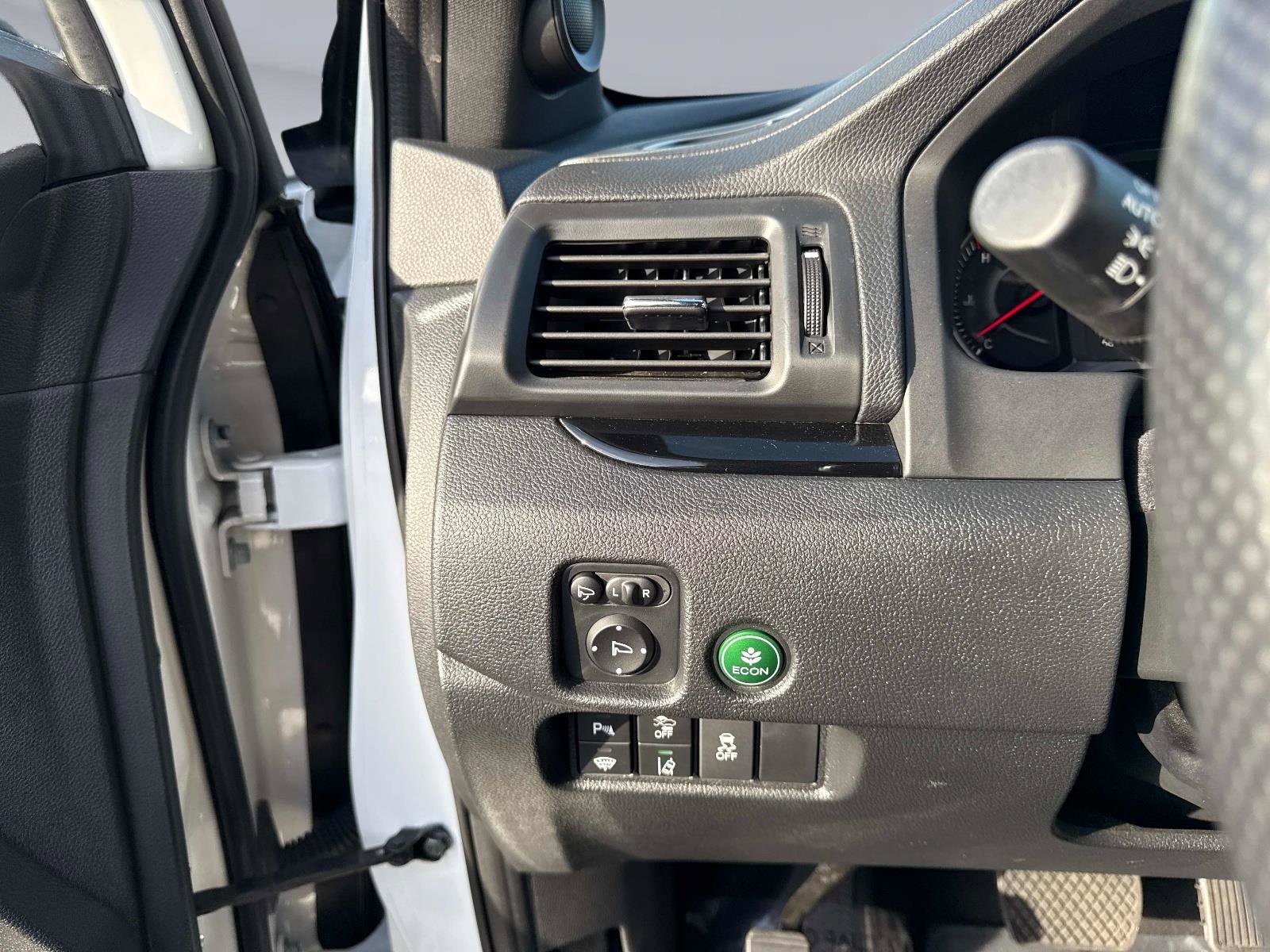 Certified 2025 Honda Passport Black Edition image 35