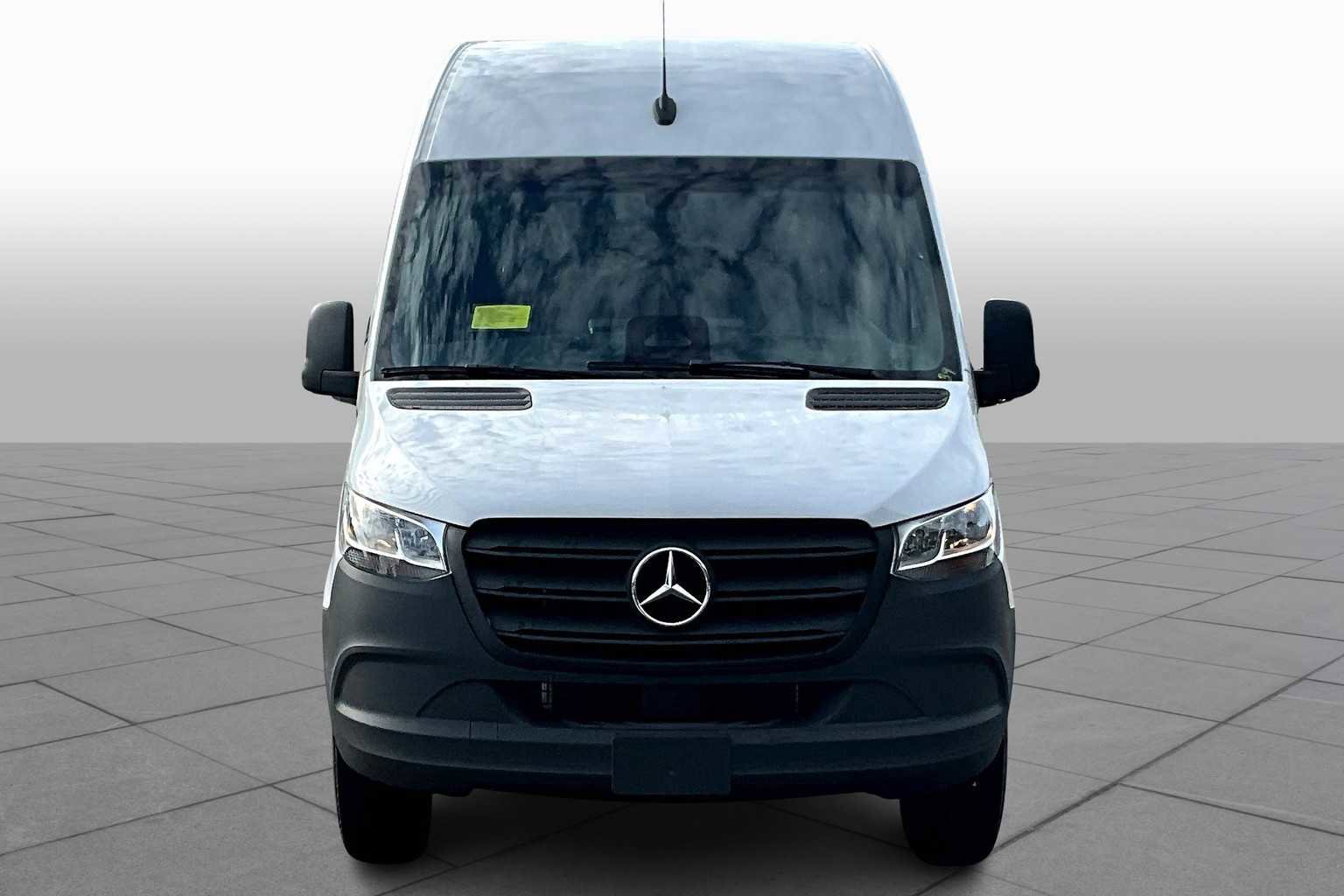 New 2025 Mercedes-Benz Sprinter 2500 image 2