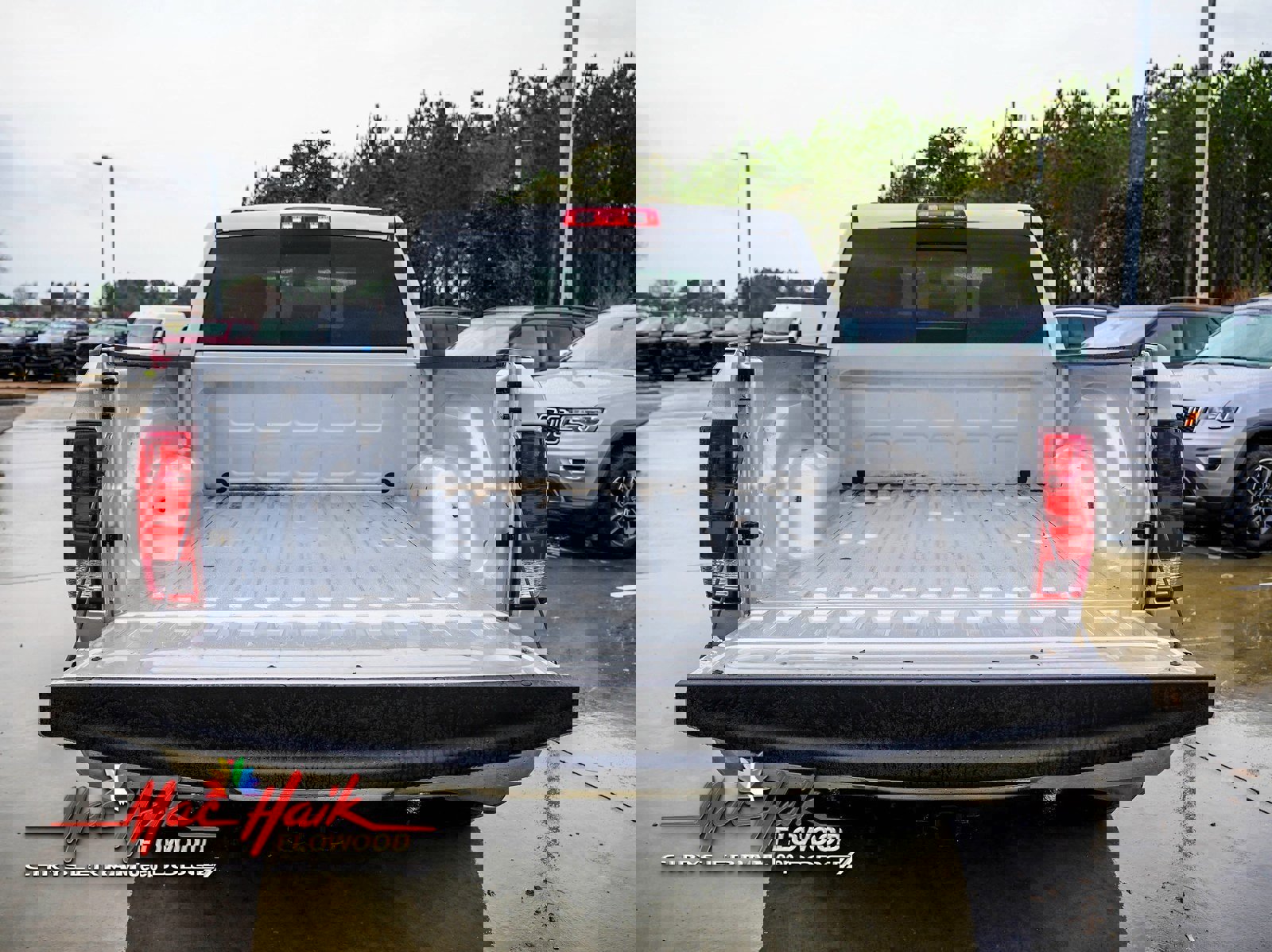 Used 2017 RAM 1500 Classic SLT image 12