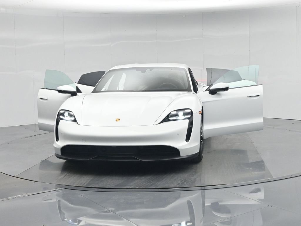 Used 2021 Porsche Taycan 4S image 31