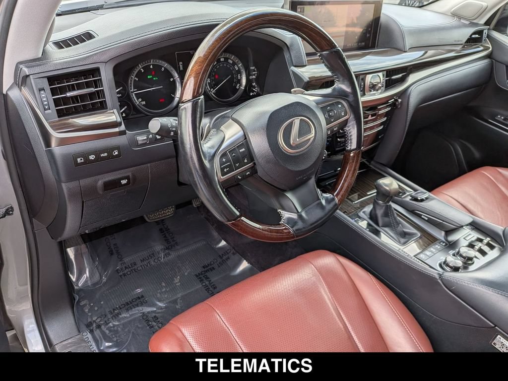Used 2017 Lexus LX 570 4WD image 2