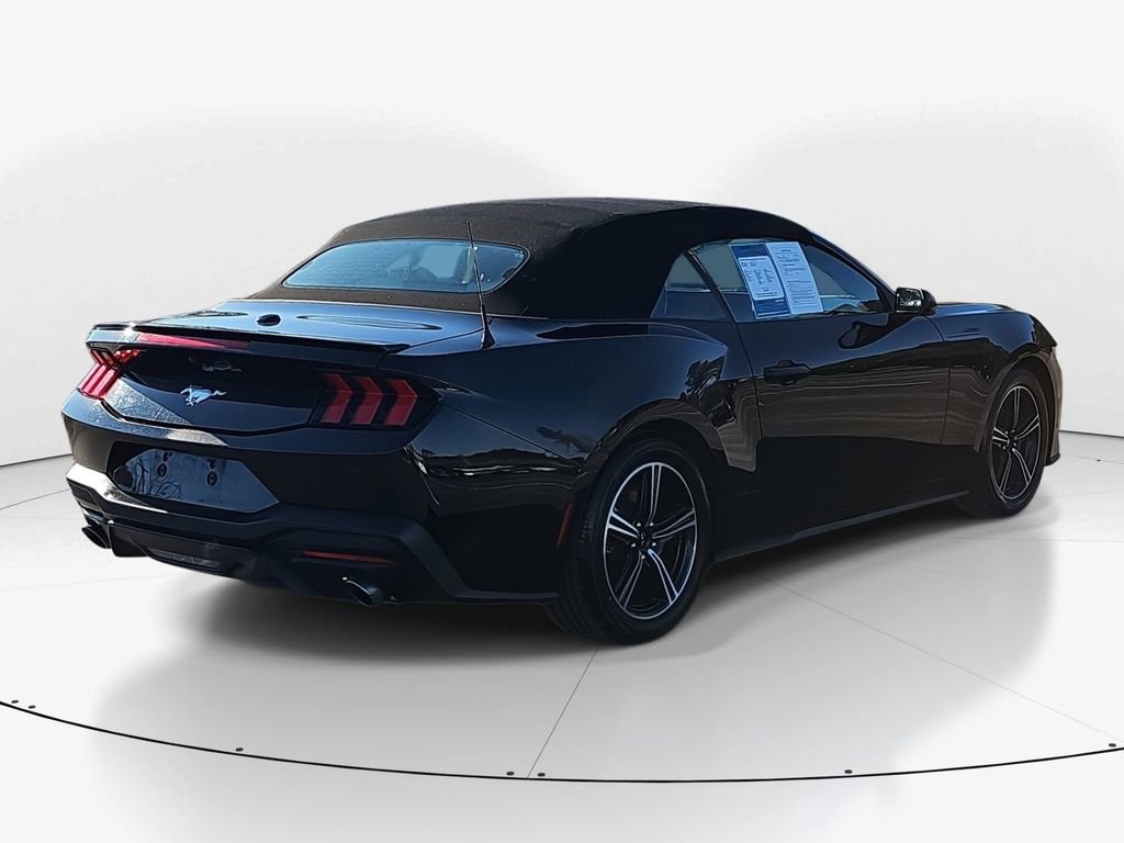 Used 2024 Ford Mustang Premium image 5