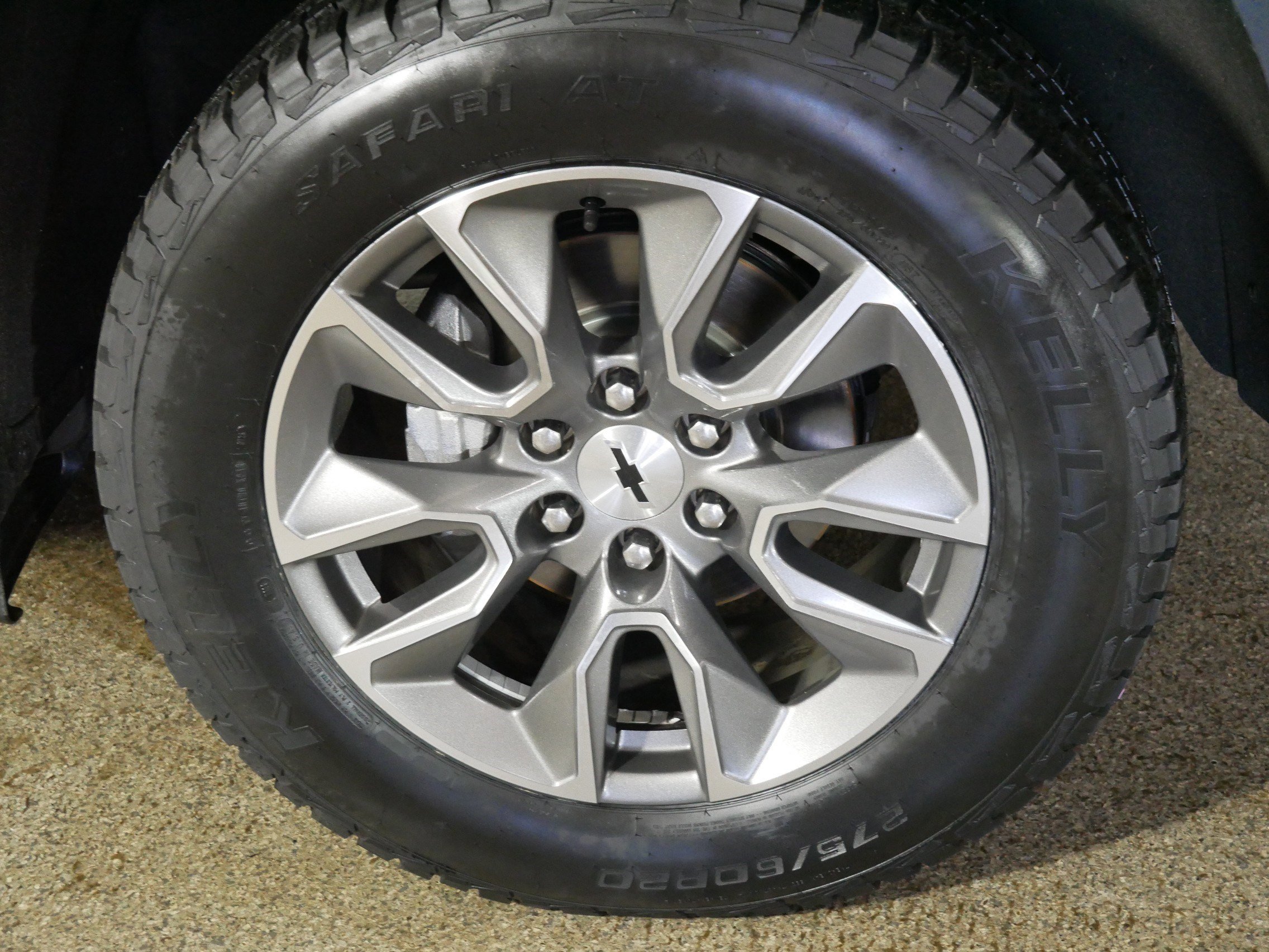 Certified 2019 Chevrolet Silverado 1500 RST image 15