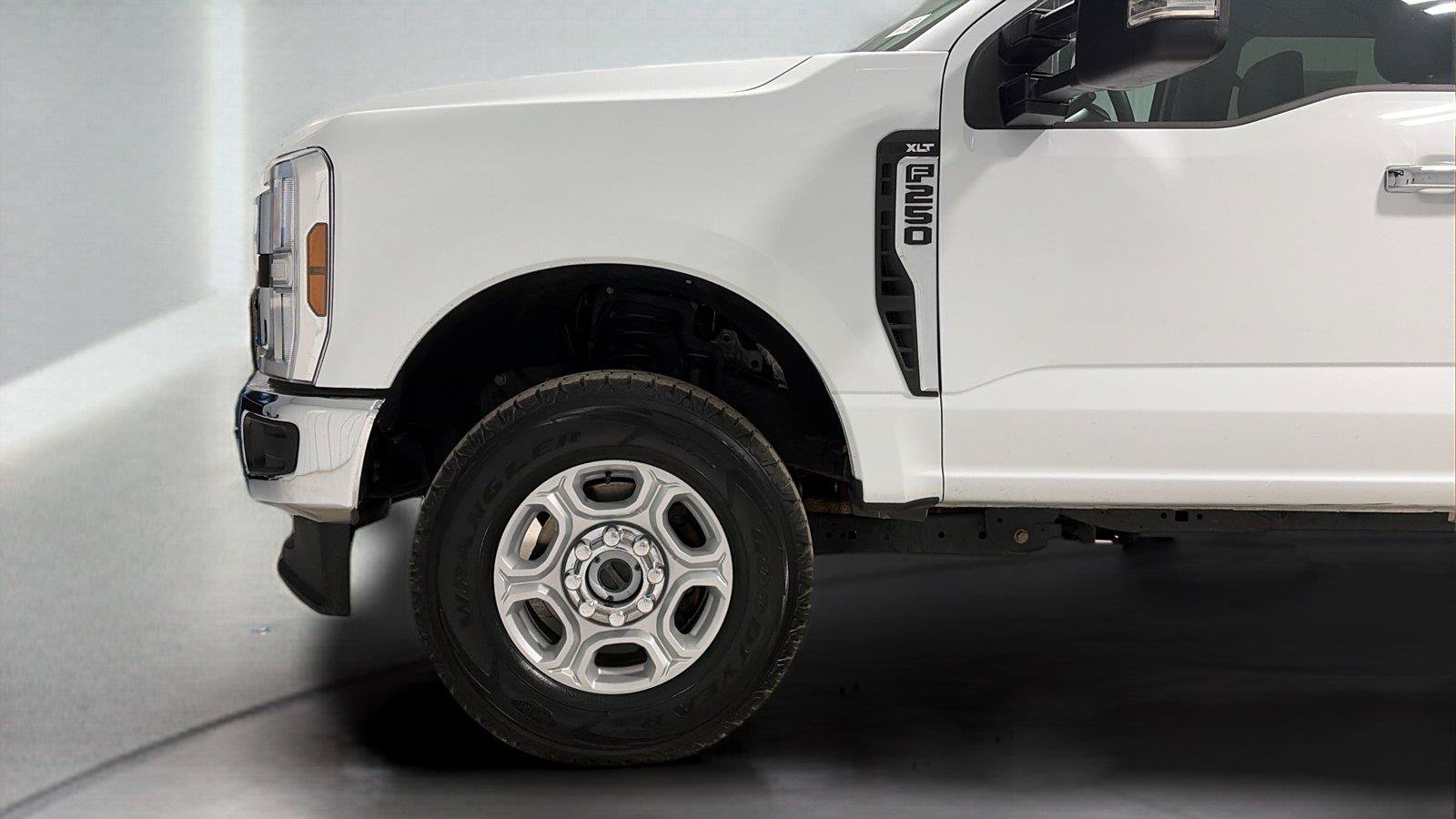 Certified 2025 Ford F250 XLT w/ Snow Plow Prep Package AWD/4WD image 24