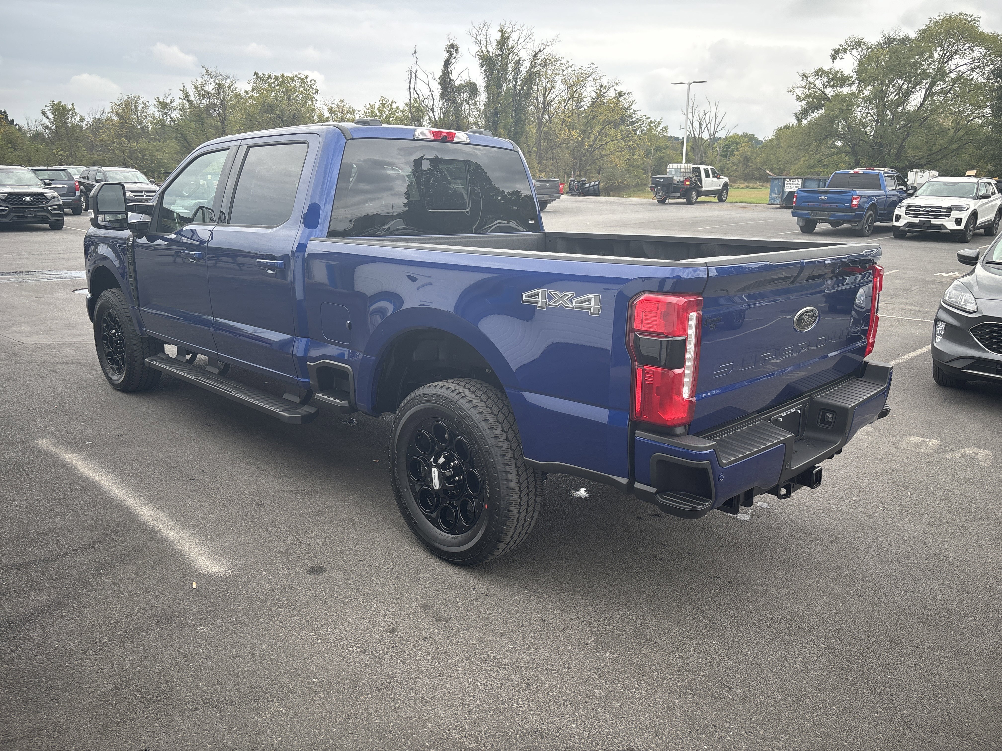 New 2026 Ford F250 4x4 Crew Cab Super Duty image 6