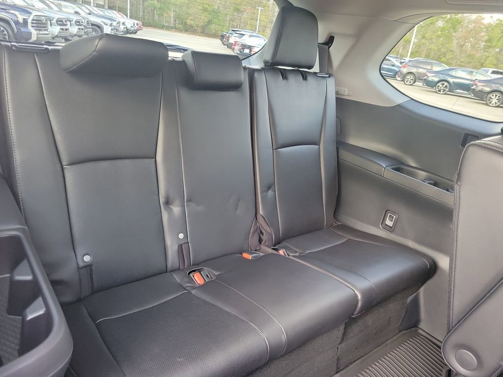 Used 2025 Toyota Grand Highlander Limited image 21