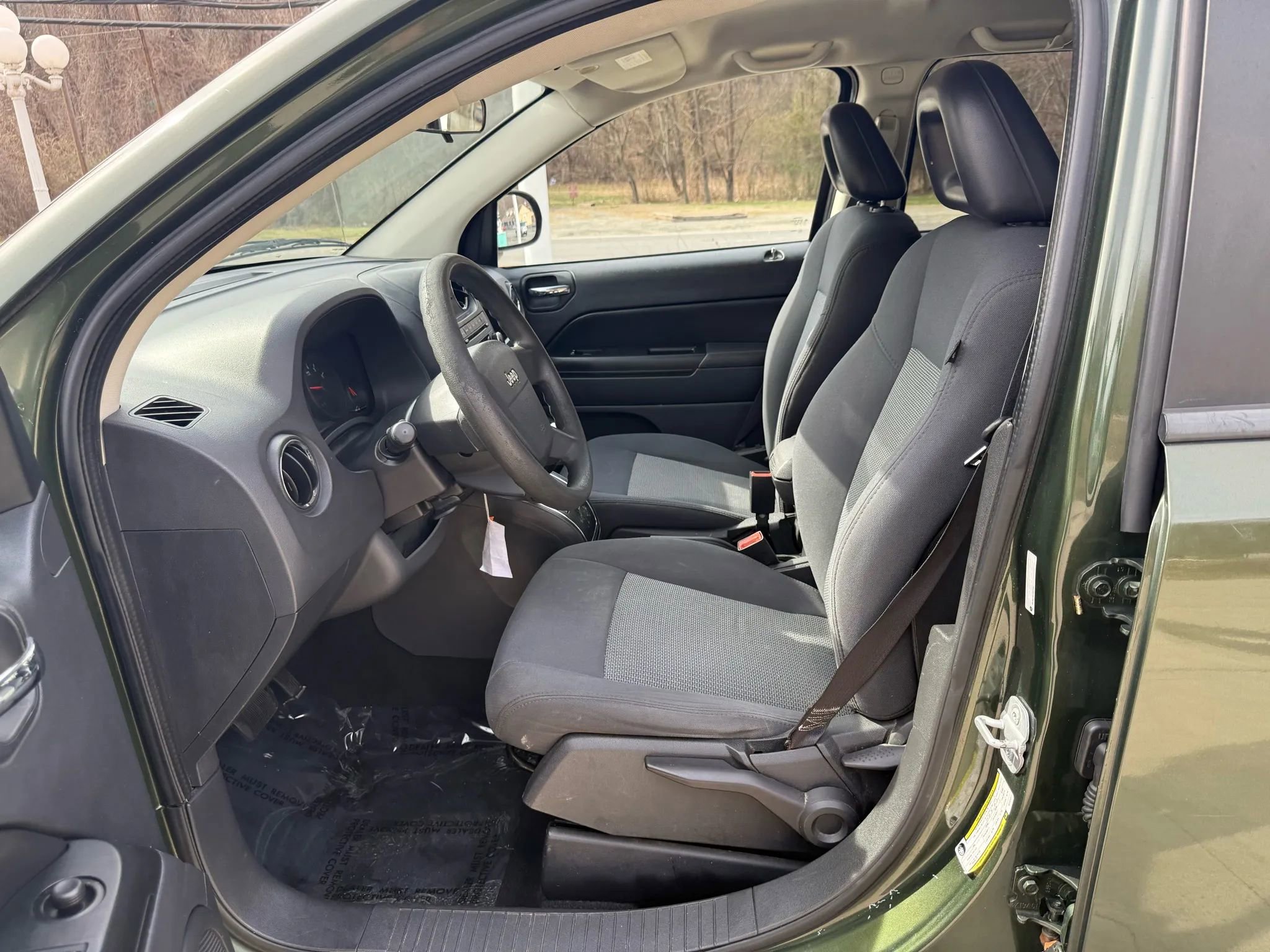Used 2009 Jeep Compass Sport image 18