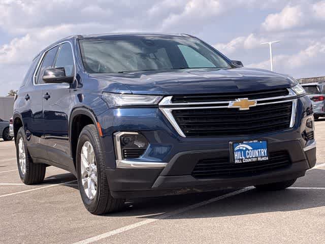 Used 2023 Chevrolet Traverse LS FWD image 10