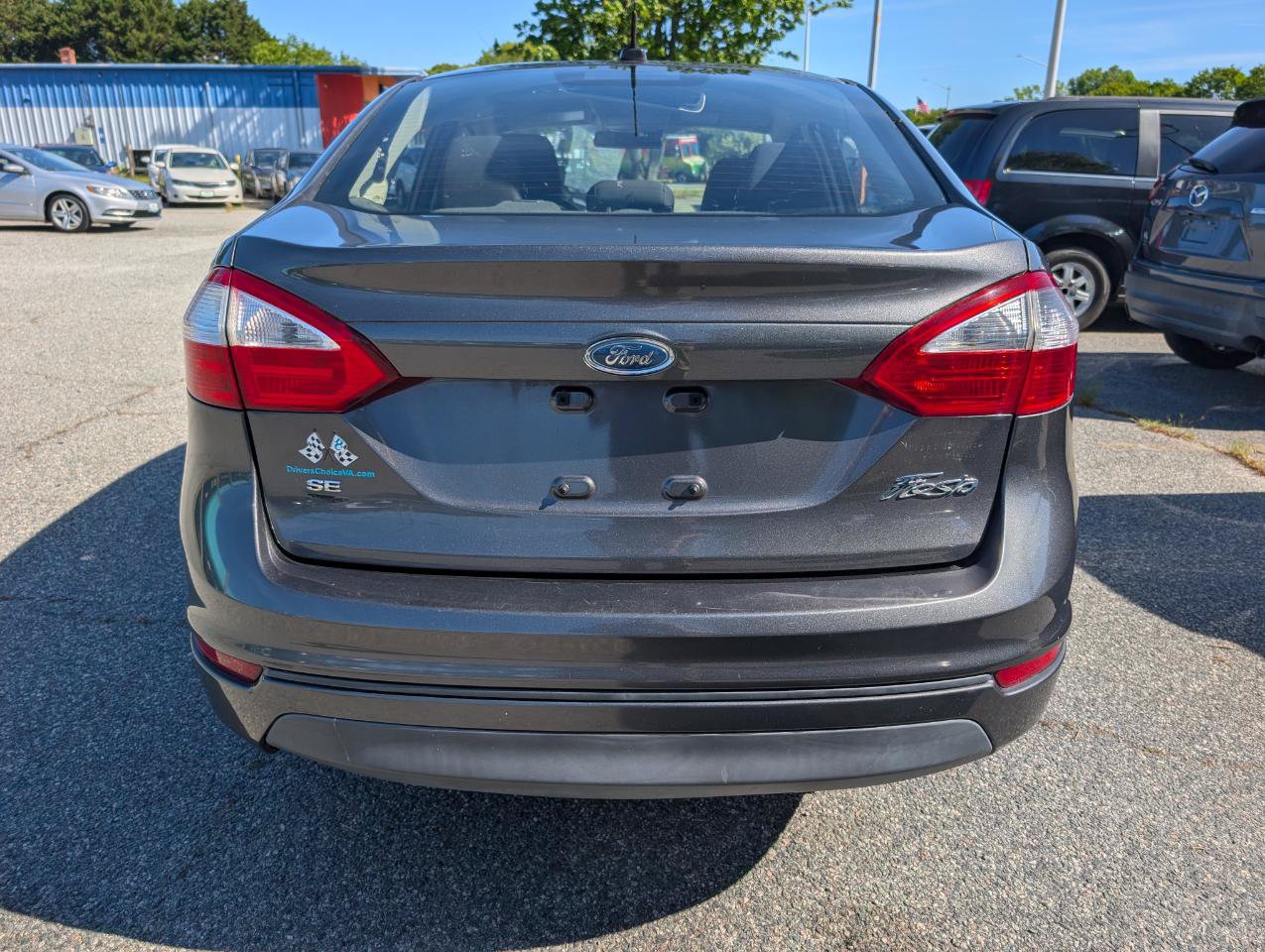 Used 2015 Ford Fiesta SE FWD image 6