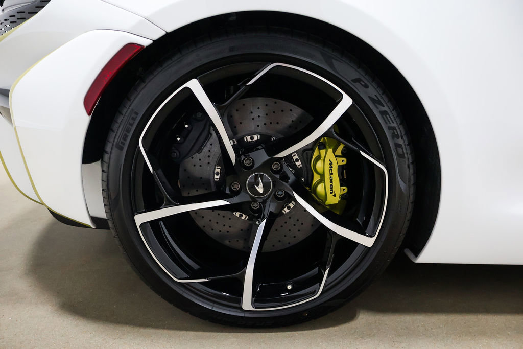 Used 2021 McLaren Elva RWD image 33