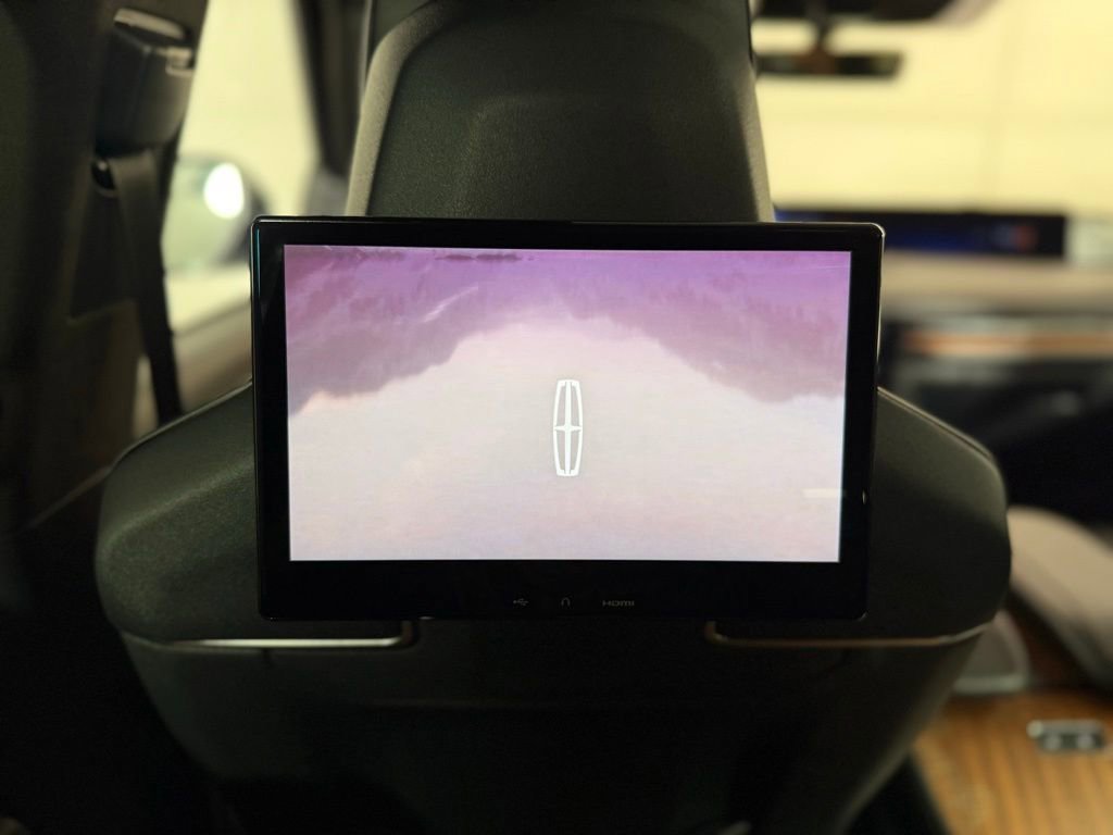 New 2025 Lincoln Navigator L Black Label image 52