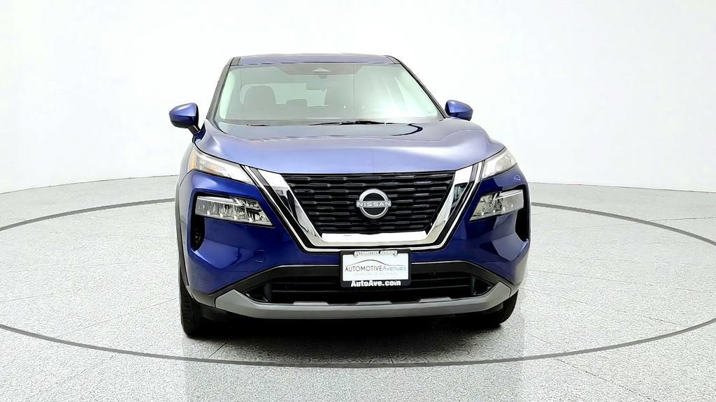 Used 2023 Nissan Rogue SV AWD/4WD image 2