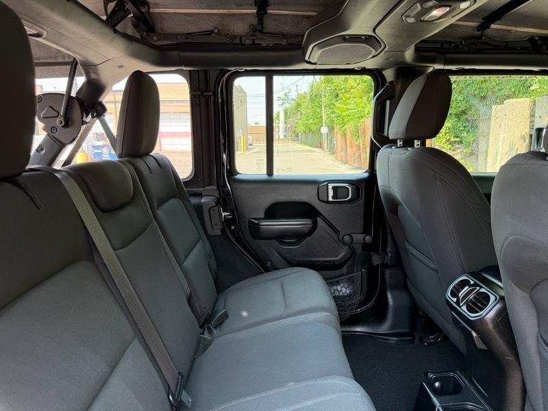 Used 2018 Jeep Wrangler Unlimited Sport AWD/4WD image 20