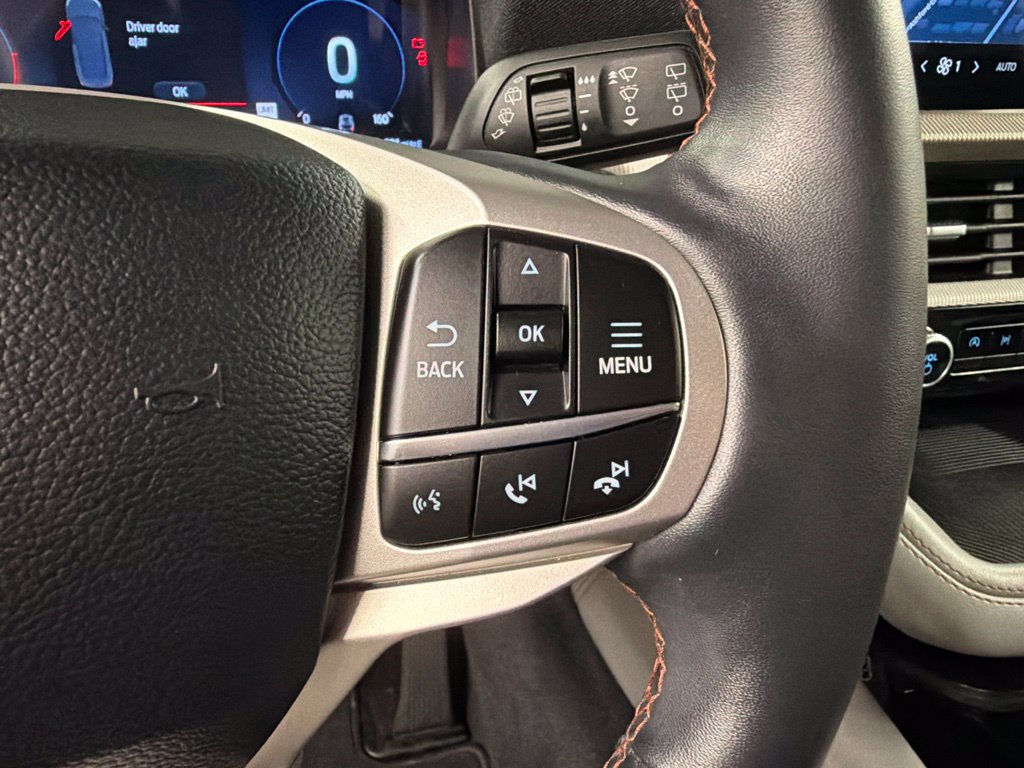 Used 2025 Ford Explorer Active w/ Active Comfort Package AWD/4WD image 19