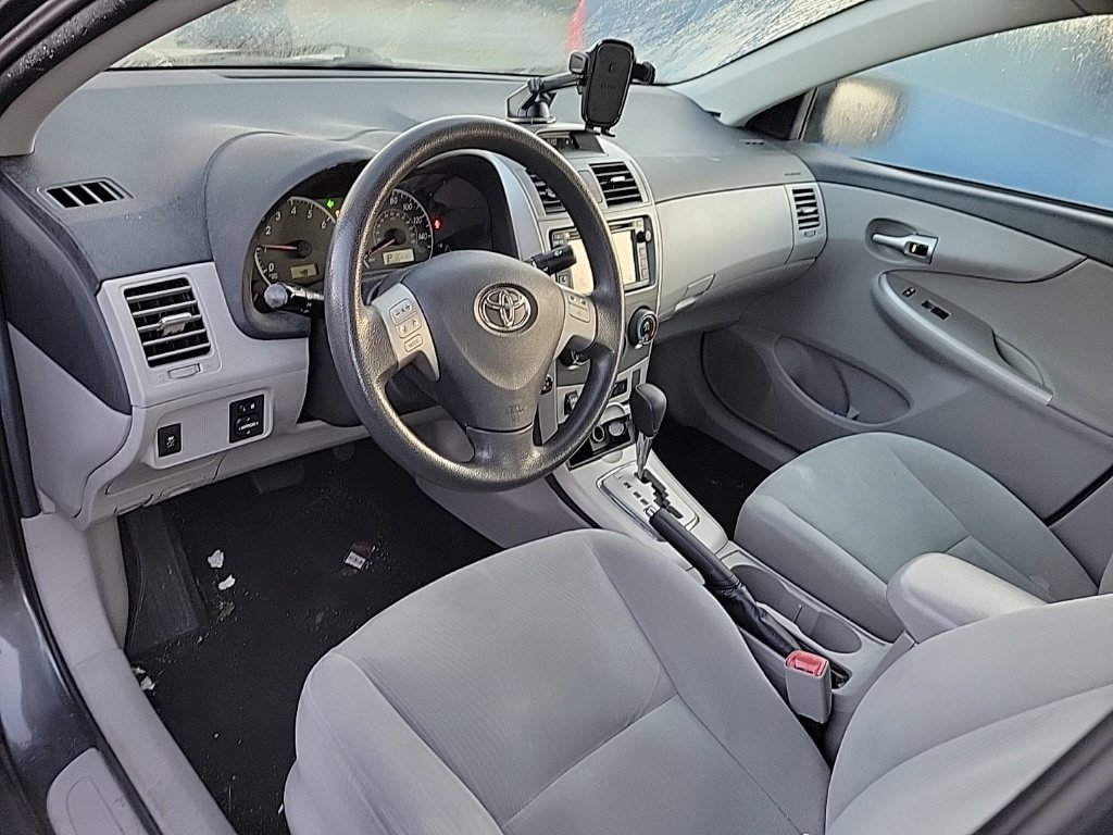 Used 2012 Toyota Corolla LE FWD image 7