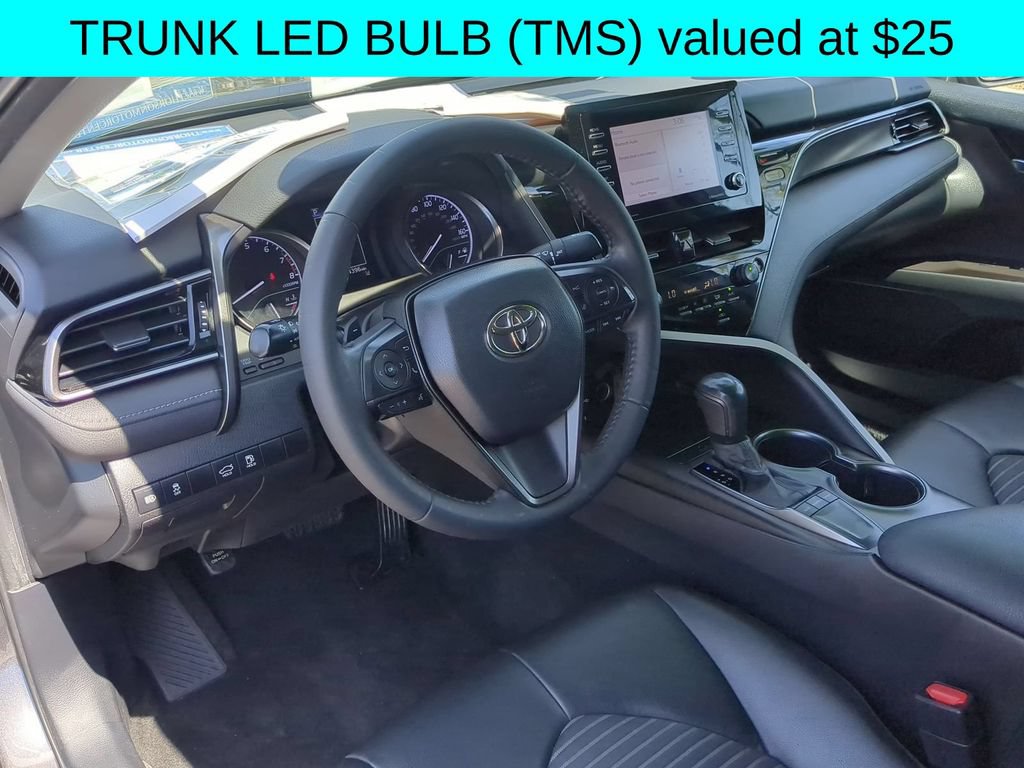 Used 2022 Toyota Camry SE w/ Carpet Mat Package (TMS) FWD image 13
