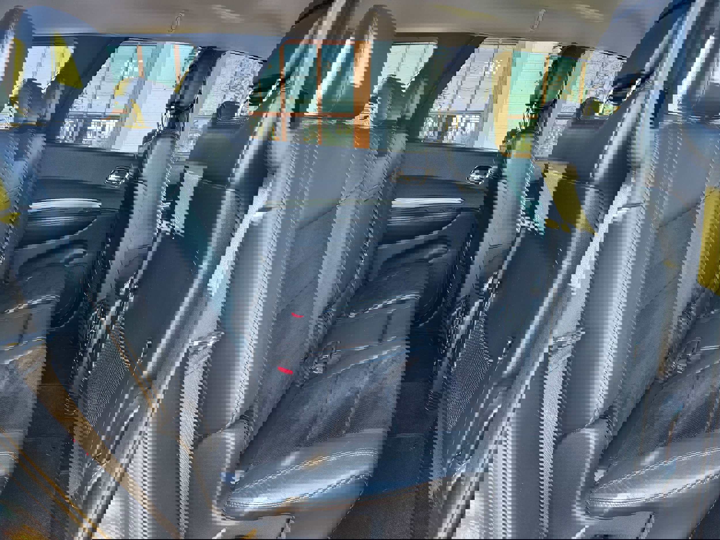 Used 2018 Dodge Durango GT image 28