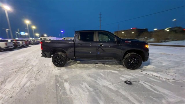 Used 2022 Chevrolet Silverado 1500 Custom Trail Boss w/ LPO, Dark Essentials Package image 9