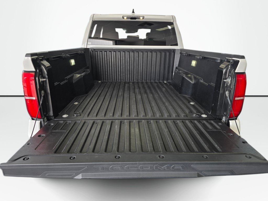 Used 2024 Toyota Tacoma TRD Off-Road AWD/4WD image 15