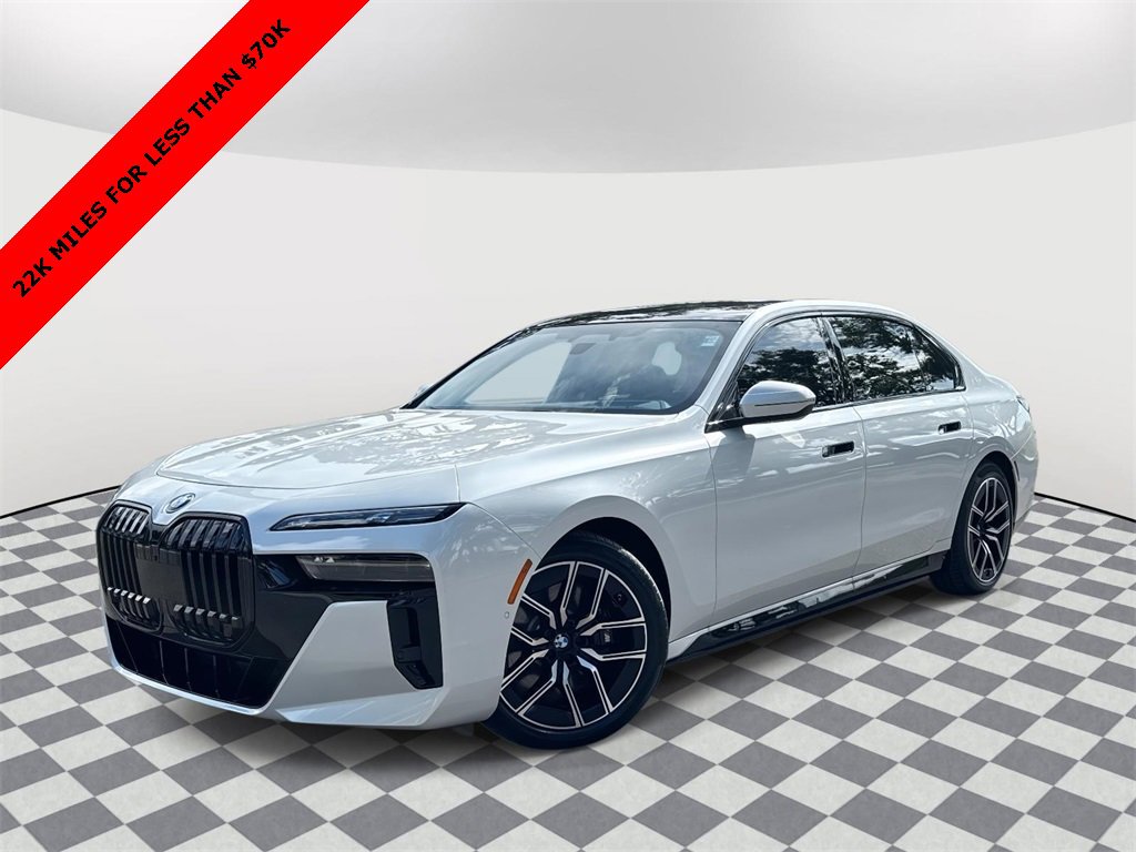 Used 2023 BMW i7 xDrive60 image 1
