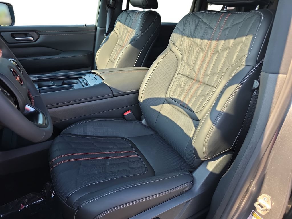 New 2026 Nissan Armada PRO-4X AWD/4WD image 15