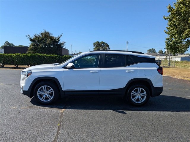 Used 2022 GMC Terrain SLE w/ Driver Convenience Package image 6