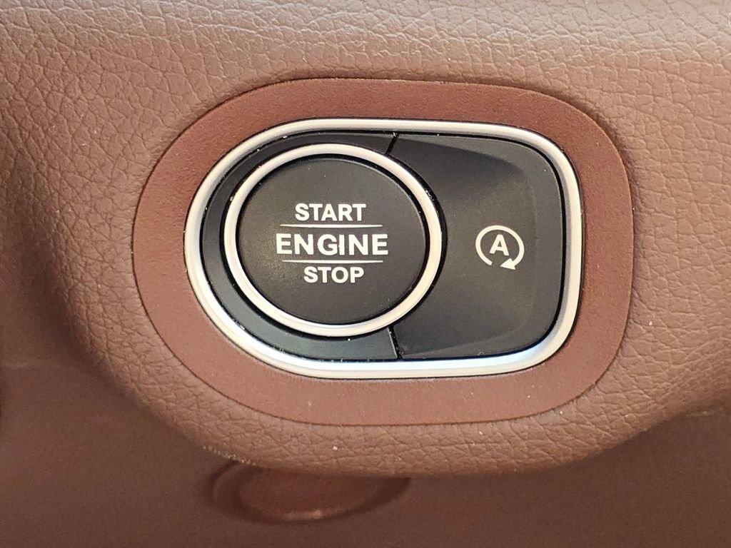 Used 2024 Mercedes-Benz GLE 350 4MATIC image 36