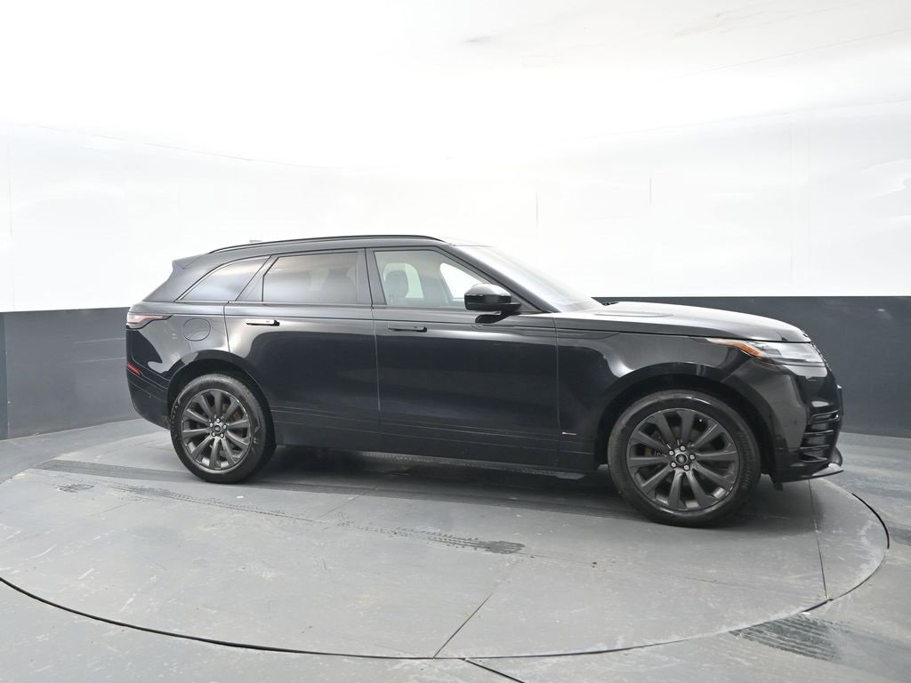 Used 2018 Land Rover Range Rover Velar R-Dynamic SE image 7