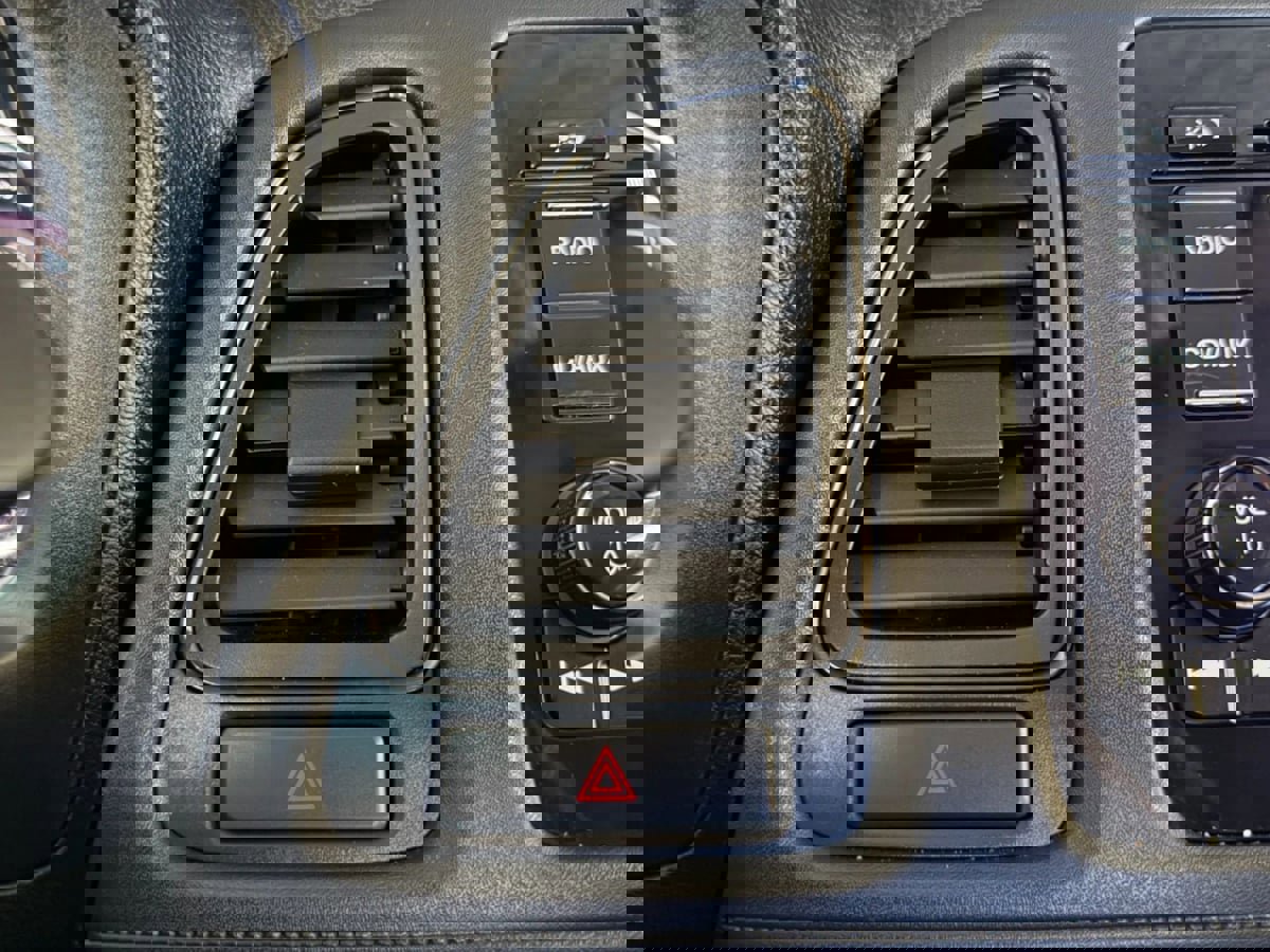 Used 2016 Honda HR-V LX image 56