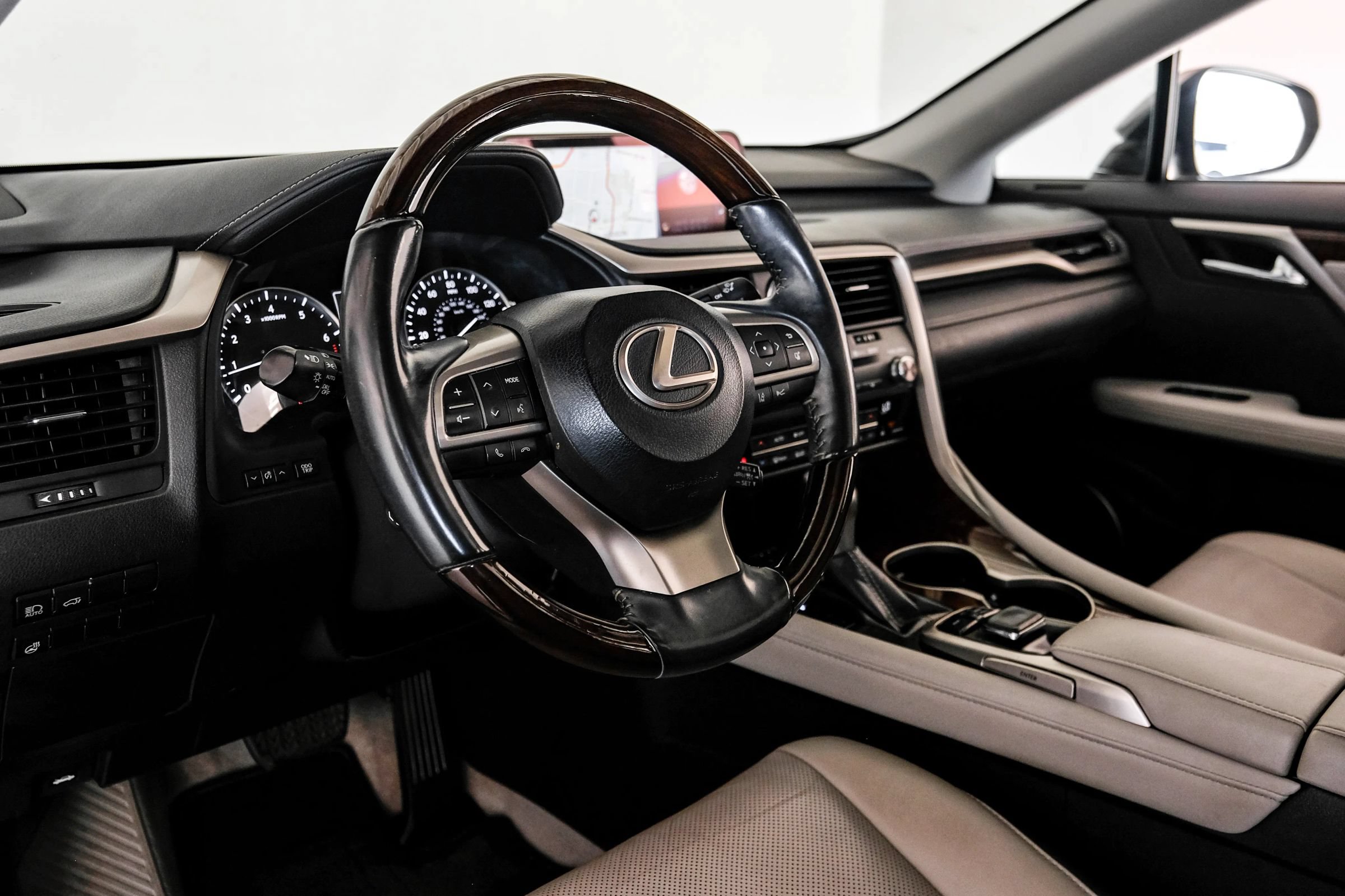 Used 2017 Lexus RX 350 FWD w/ Premium Package image 3
