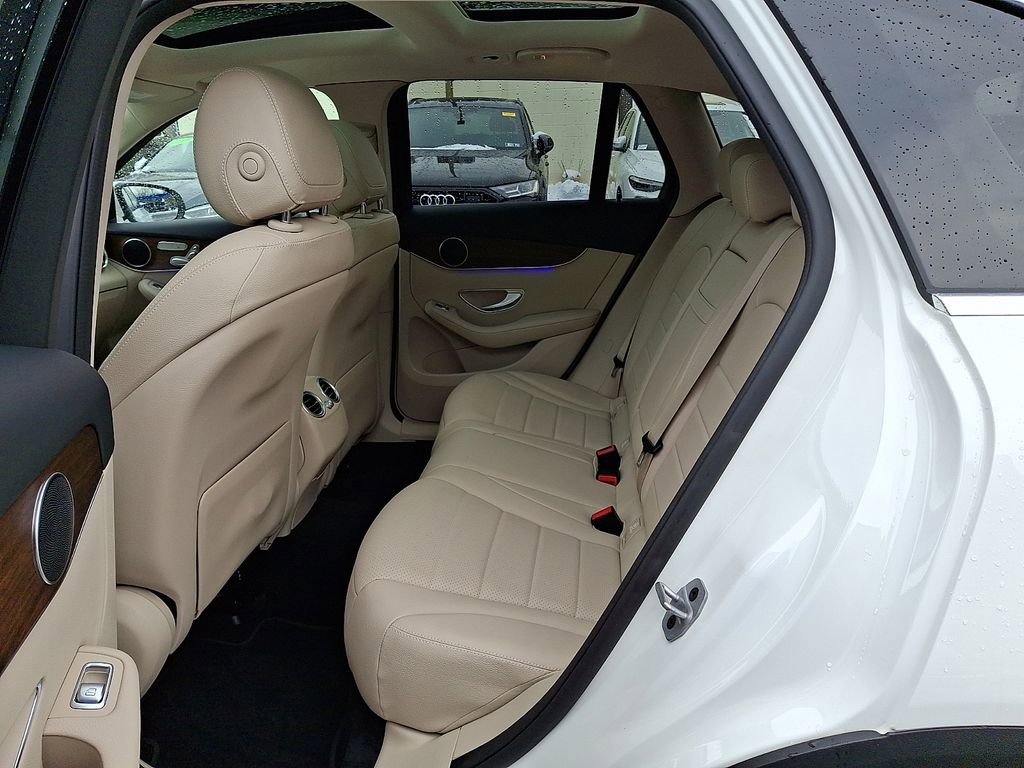 Used 2022 Mercedes-Benz GLC 300 GLC 300 image 10