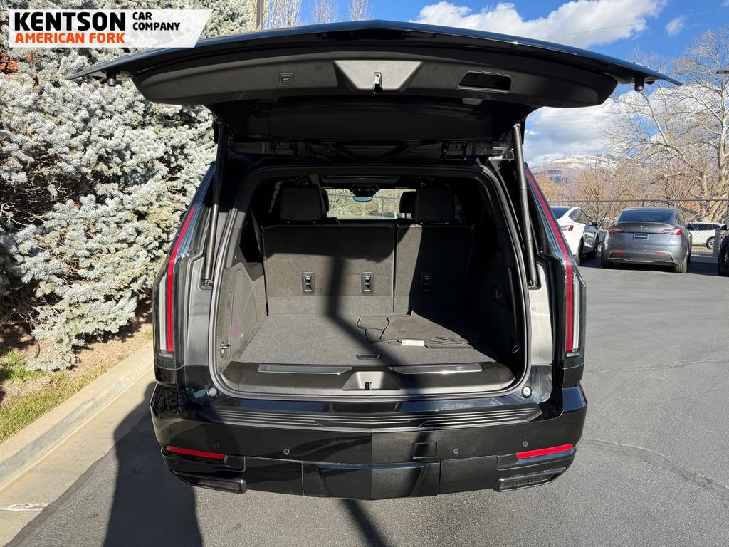 Used 2025 Cadillac Escalade ESV Sport image 43