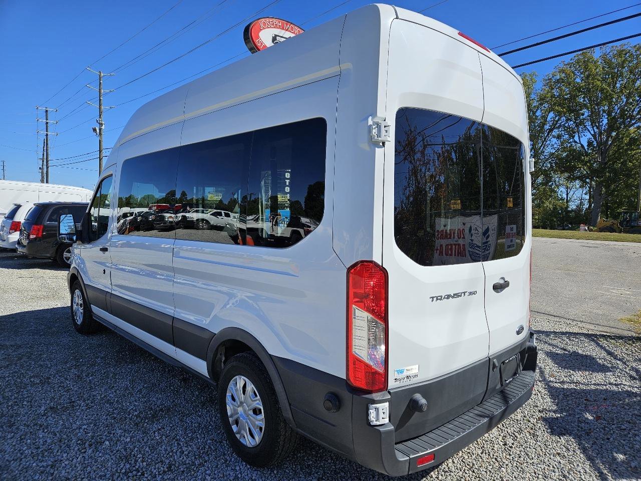 Used 2017 Ford Transit 350 XL RWD image 5