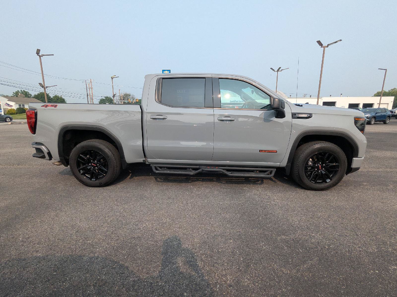 Used 2024 GMC Sierra 1500 Elevation AWD/4WD image 8