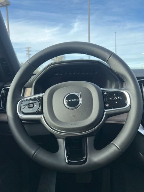 New 2026 Volvo XC90 T8 Plus w/ Protection Package Premier image 13