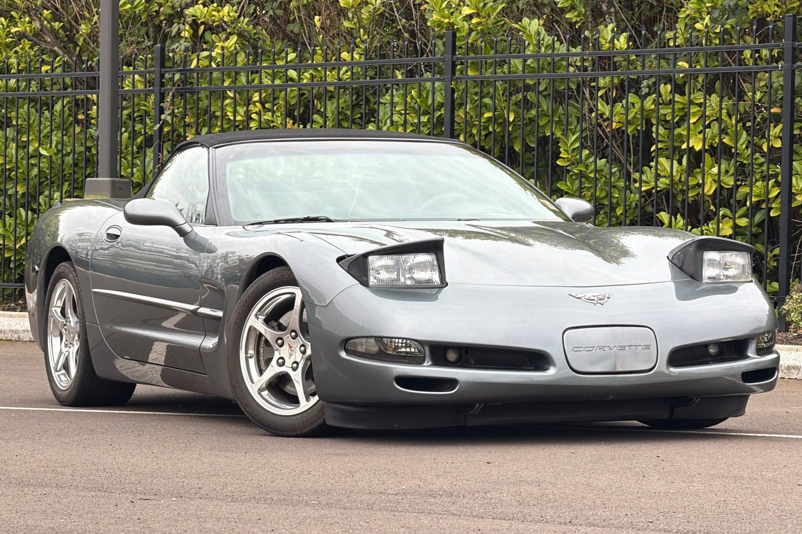 Used 2003 Chevrolet Corvette Convertible w/ Preferred Equipment Group1 image 2
