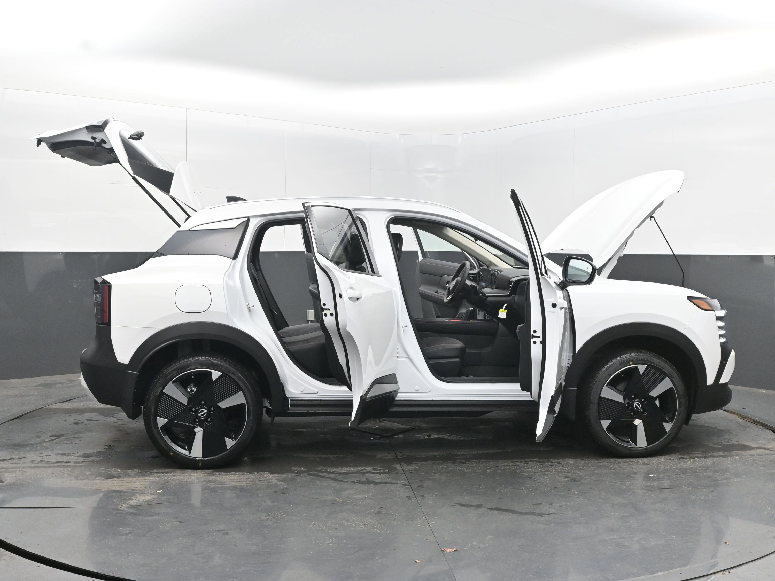 New 2026 Nissan Kicks SR w/ SR Premium Package image 46