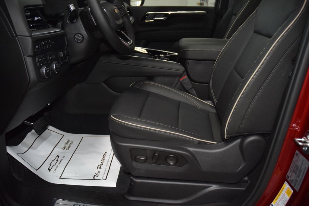 New 2026 Chevrolet Suburban Premier AWD/4WD image 40