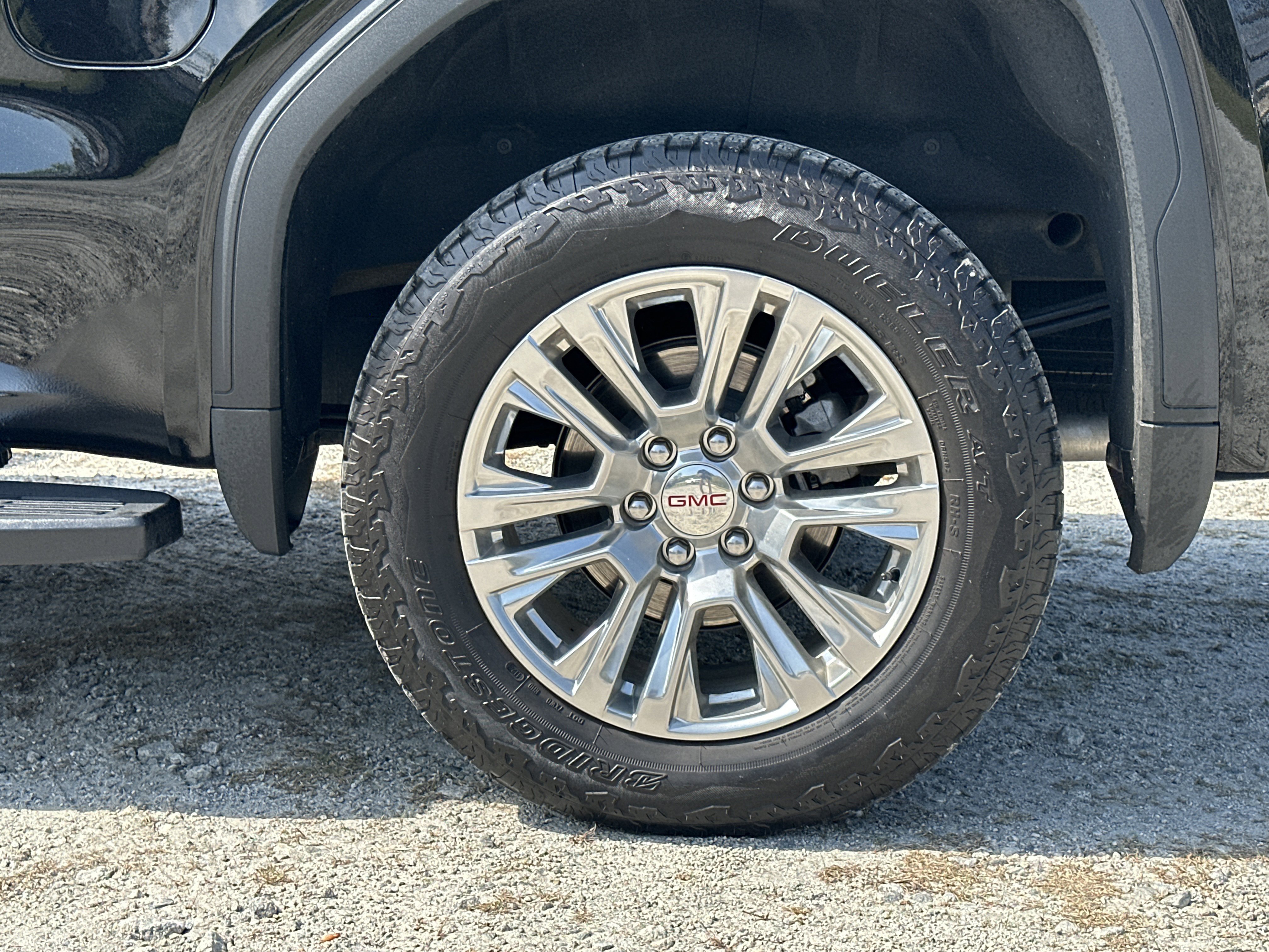 Used 2025 GMC Sierra 1500 Denali image 16