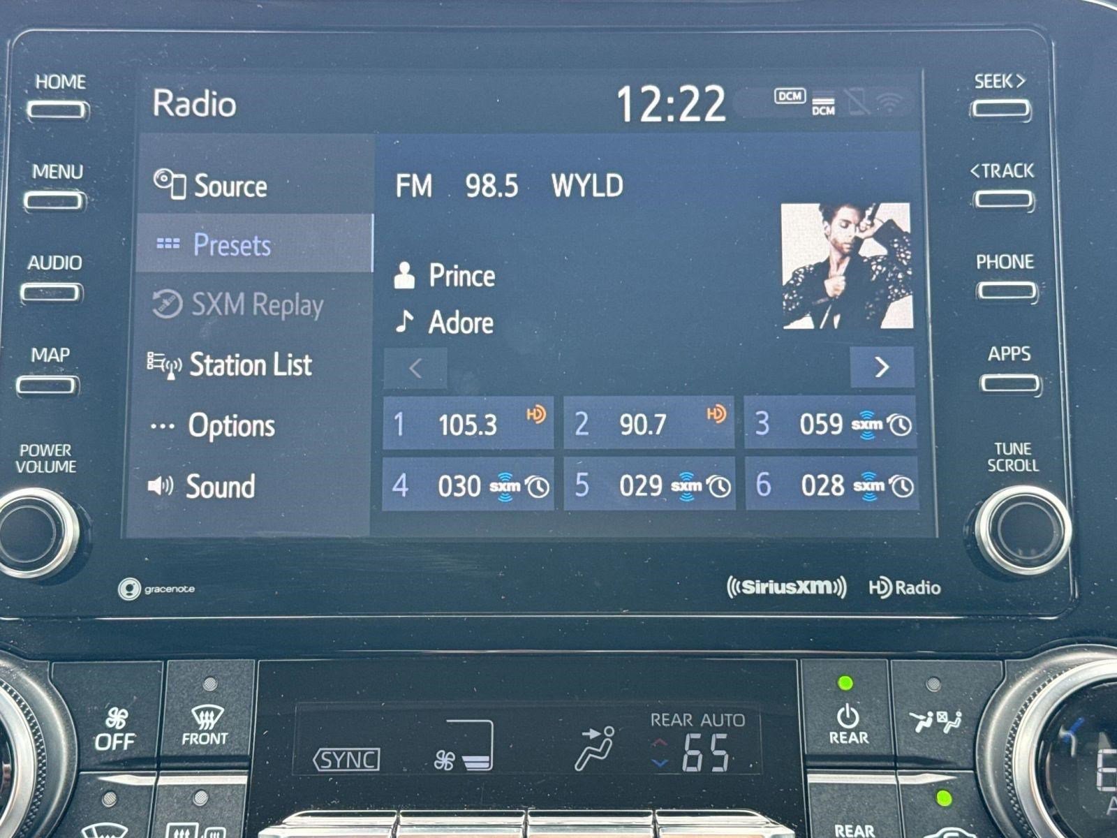 Used 2022 Toyota Highlander XLE image 22