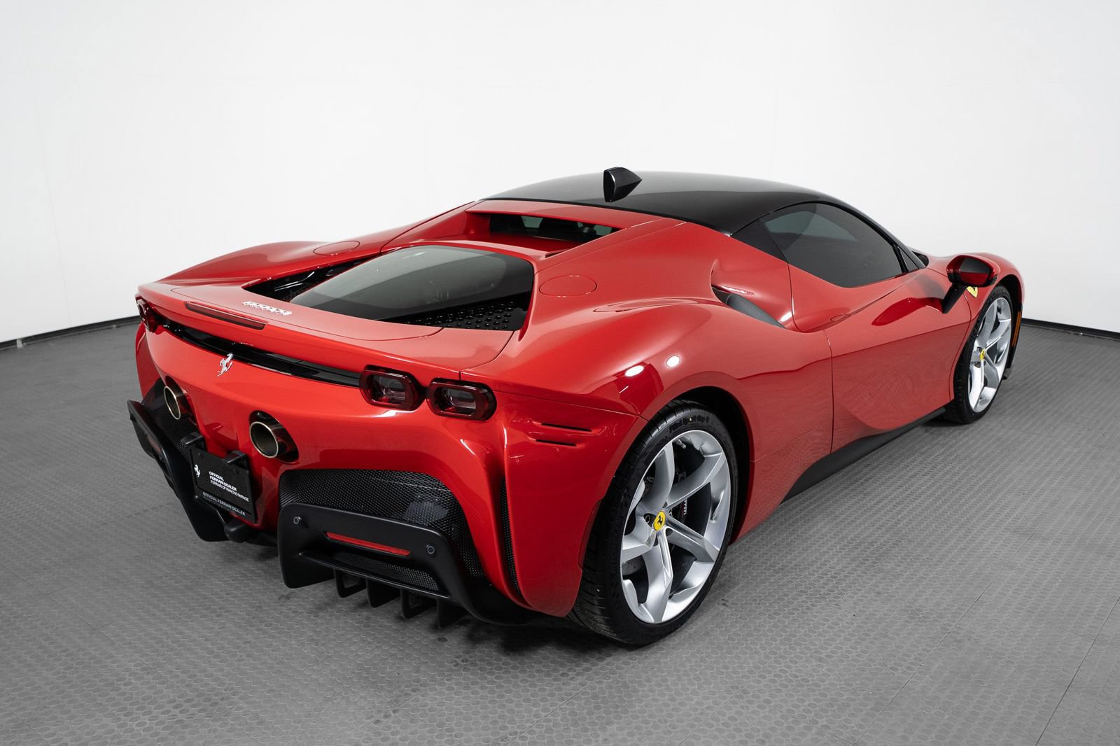 Used 2021 Ferrari SF90 Stradale AWD/4WD image 5